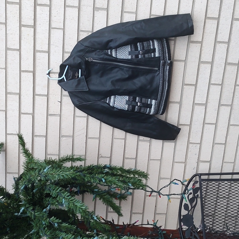 Jessica Simpson Jacket - Picture 6 of 11